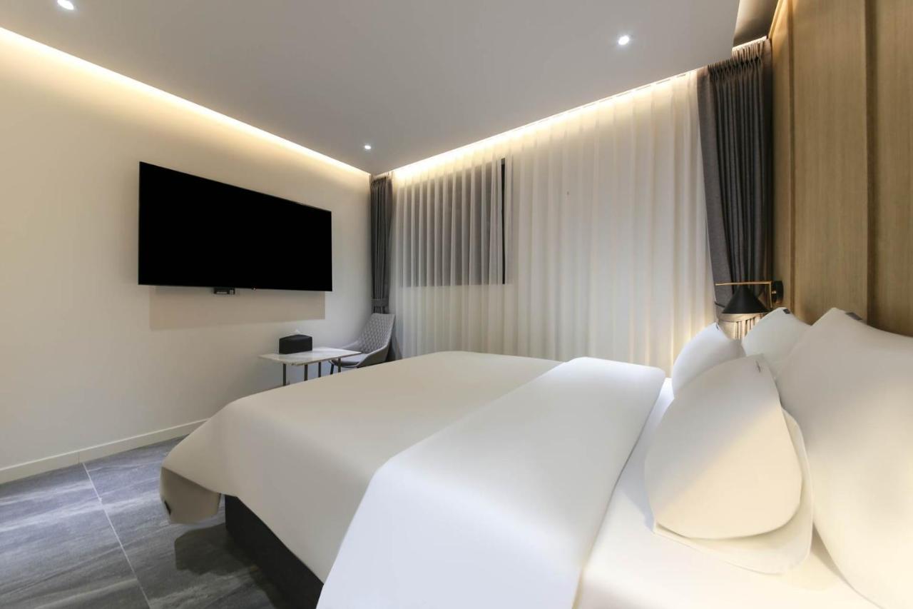 Brown Dot Hotel Pyeonghwa Plaza Mokpo Extérieur photo