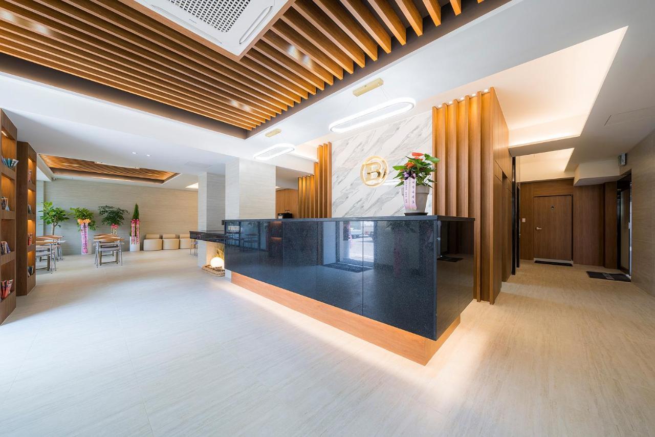 Brown Dot Hotel Pyeonghwa Plaza Mokpo Extérieur photo