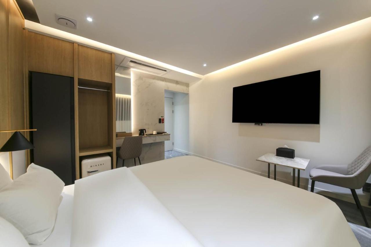 Brown Dot Hotel Pyeonghwa Plaza Mokpo Extérieur photo